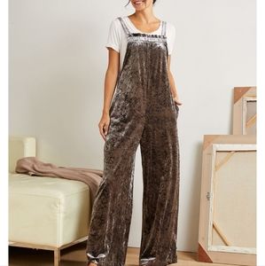 Velvet overalls/jumpsuit simple by suzanne betro